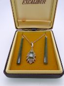 VINTAGE AUSTRALIAN JADE & STERLING SILVER NECKLACE & EARRING SET circa 1930 Art Deco style pendant
