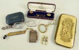 ASSORTED JEWELLERY & COLLECTABLES comprising magnifying glass, marcasite set lorgnettes, 9ct gold
