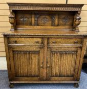GOOD OAK JACOBEAN STYLE BUFFET SIDEBOARD having a three panel back with bulbous front supports above