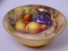 ROYAL WORCESTER RICKETTS PAINTED PEDESTAL BOWL, 13cms diameter A/F cracked