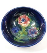 MOORCROFT ANEMONE PEDESTAL BOWL, 6.5cms H, 13.5cms diameter