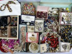 VICTORIAN & LATER COSTUME JEWELLERY - a good mixed quantity to include a lady's Bulova wristwatch,