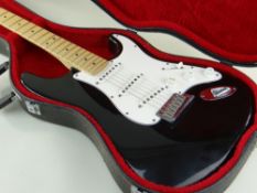 FENDER AMERICAN STANDARD STRATOCASTER ELECTRIC GUITAR, ser. no. N9xxxx0 corresponds to circa 1999/