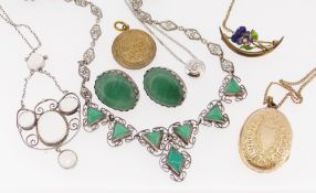 ASSORTED JEWELLERY comprising moonstone pendant on chain, yellow metal oval locket on chain, coin