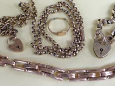 ASSORTED 9CT GOLD JEWELLERY comprising two 9ct bracelets with heart shaped padlocks, expanding