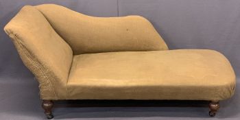 CIRCA 1900 CHAISE LOUNGE - on turned supports and castors, 68cms H, 155cms L, 67cms D