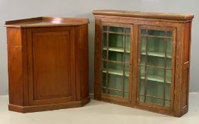 ANTIQUE OAK & PINE GLAZED BOOKCASE TOP, 103cms H, 109.5cms W, 26cms D and a floorstanding railback