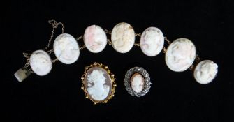 SEVEN-PANEL RELIEF CARVED CAMEO BRACELET, depicting side portraits of classical ladies, in