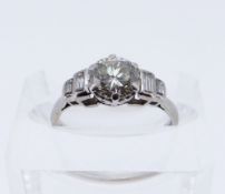 PLATINUM & 18CT WHITE GOLD DIAMOND RING, the central stone measuring 1.0cts approx. (visual