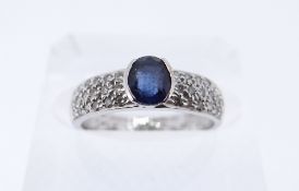 18K WHITE GOLD SAPPHIRE & DIAMOND RING, ring size N / O, 4.2gms