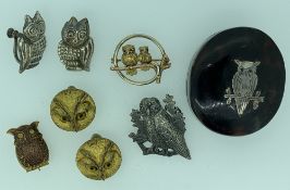 OWL JEWELLERY and an inset owl tortoise shell lidded box to include a two tone 9ct gold circular