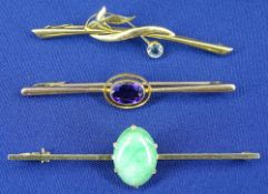 BAR BROOCHES (3) - 15ct x 2 and a 9ct, total 8.8grms