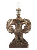 Doppeladler-Figur als Tischleuchte