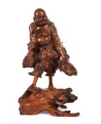 Wanderer China, Wurzelholz geschnitzt,