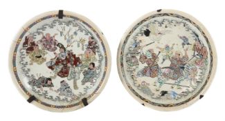 2 Keramikteller Japan, Ende 19. Jh.,