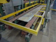Dual belt transfer conveyor