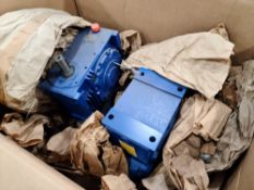 (2) Rossi R V 100 UO2A Gearboxes