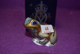 A Royal Crown Derby paperweight Fountain Frog, boxed with a gold stopper