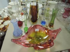 Eight colourful pieces of glass including Caithness.
