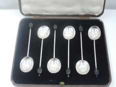 A cased set of six silver coffee spoons having coffee bean knops, Sheffield 1930, Cooper
