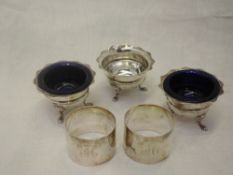 A pair of silver napkin rings of plain form bearing initial 'M', Birmingham 1917, Joseph Gloster