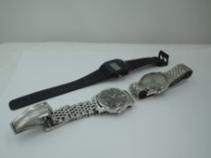 Two gent's Seiko wrist watches, both having baton numeral dials with date apertures to circular