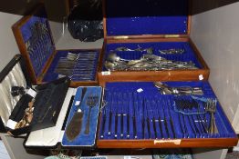 A good selection of boxed cased and loose table cutlery and flatware including Viners