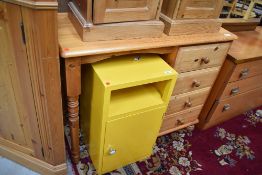 A modern pine single pedestal desk/dressing table