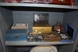 A mixed selection of jewellery boxes,including early plastic gents case with collar studs and