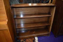 An early 20th Century oak bookshelf