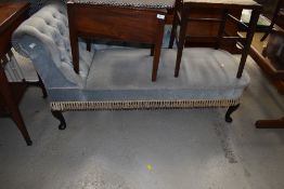A reproduction dralon chaise longue on cabriole legs, length approx. 135cm