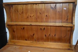 A traditional pine delft rack
