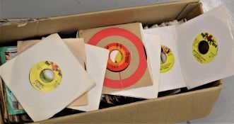 A lot of 200 45's - these are American singles with all kinds of goodies in this box - rock /