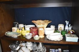 A mixed lot of vintage ceramics including Aynsley, Carlton ware and Crown Devon.