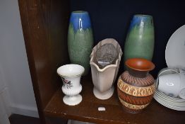 A mixed lot of ceramics, including vintage rose bowl and two tall blue and green vases.