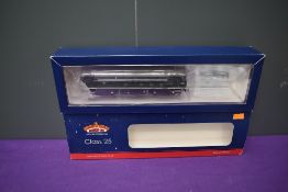 A Bachmann 00 gauge Class 25 BR Diesel Locomotive D5211, boxed 32-406