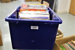 A lot of approximately 80 x 45's - rock , pop and more - viewing recommended