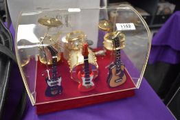 A decorative musical ornament