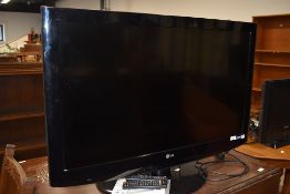 A LG 37in TV