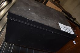 A vintage tin trunk, dimensions approx. 60 x 43 x 35cm