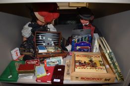 A small collection of 00 gauge track including Triang & Hornby along with a Mainline 00 gauge