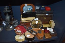 A selection of various jewellery cases and similar container boxes