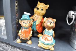 Three chalk ware Pendelfin style figures of beavers