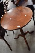 A 19th Century light mahogany pedestal table, on turned column and triple splay legs, diameter