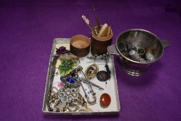 A small selection of misc including trenn pot, brooches, manicure items, thimbles etc