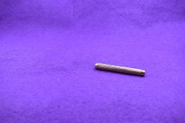 A part retracting pencil hallmarked 9ct, by Goldsmiths and Silversmiths Co Ltd. (missing screw in