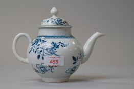 A late 18th century porcelain lidded tea pot in a Worcester design having hand decorated blue and