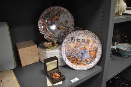 Two ceramic plates by Doulton of teddies and a Border fine arts Brambly hedge figure