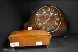 A small jewellery case and an Edwardian mantle clock