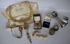 A Lady's 9ct yellow gold wristwatch, with a rectangular dial ,